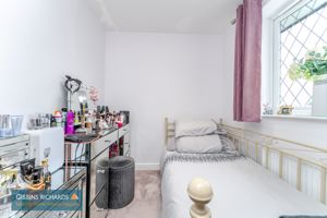 Bedroom- click for photo gallery